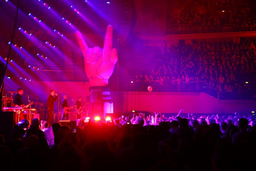 kraftklub in schwarz tour 2015 bremen