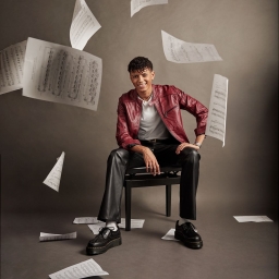 louis-philippson_-gregor-hohenberg-1x1-1110x